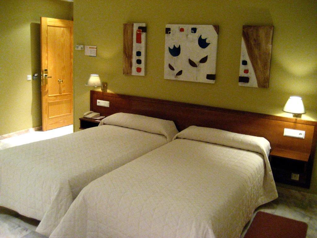Hotel La Torre Vega de Valdetronco Værelse billede