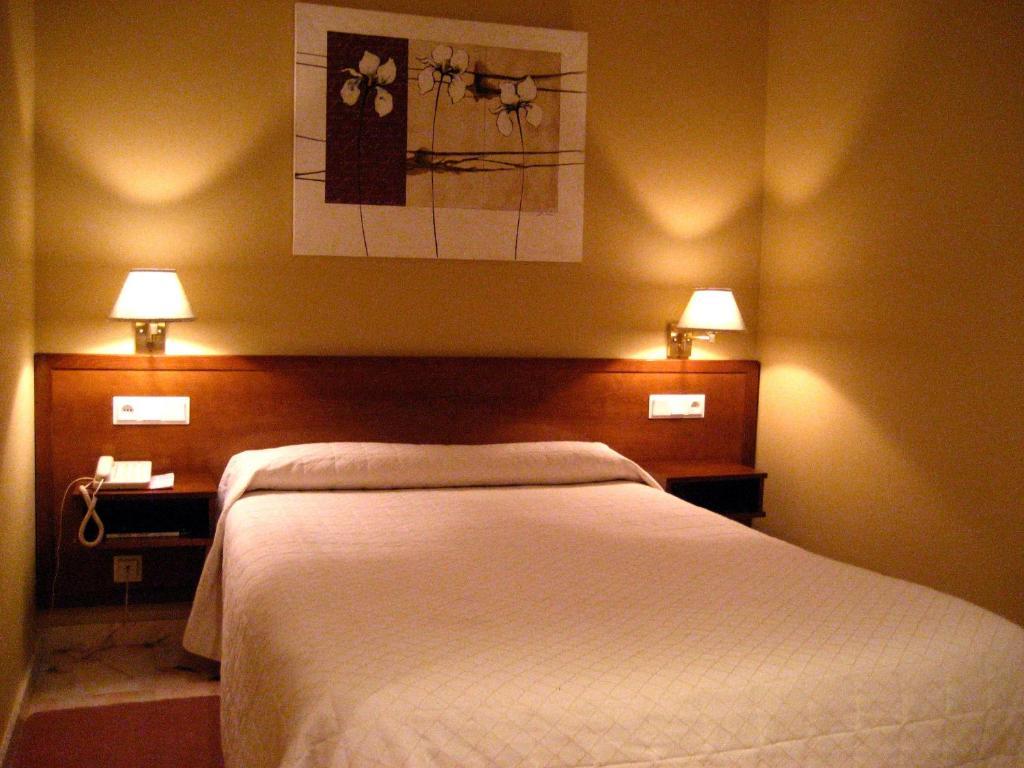 Hotel La Torre Vega de Valdetronco Eksteriør billede