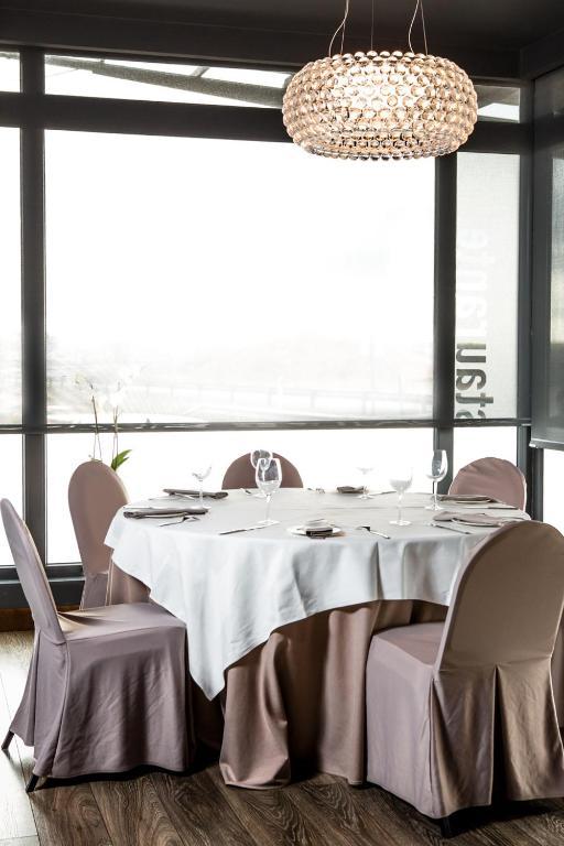 Hotel La Torre Vega de Valdetronco Eksteriør billede